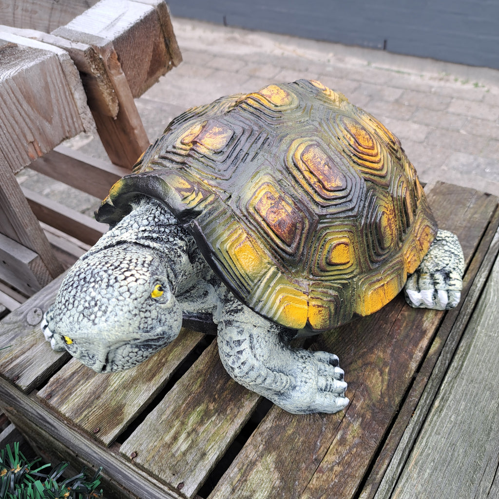 Lille skildpadde figur – perfekt til hjem og have