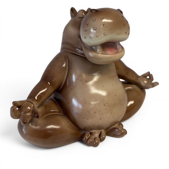 Yoga-flodhest – dekorativ figur i kunstharpiks